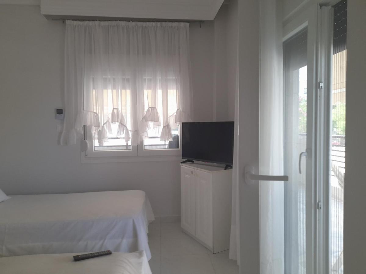 Annas Seaside Apartment Peraía Exterior foto