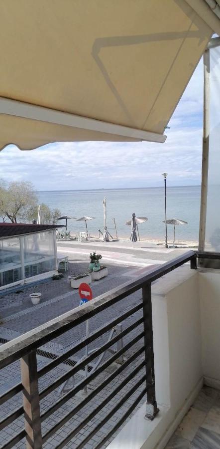 Annas Seaside Apartment Peraía Exterior foto